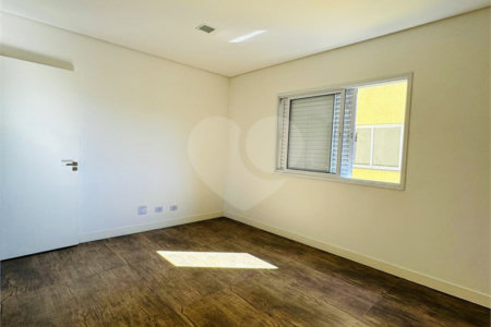 Apartamento à venda com 3 quartos, sendo 1 suíte, em Baeta Neves, São Bernardo do Campo, SP