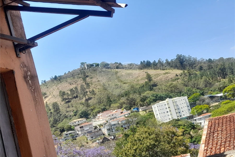 Casa à venda com 3 quartos, sendo 1 suíte, no Centro, Serra Negra, SP