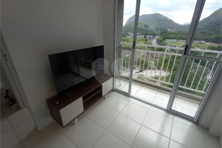 Apartamento à venda com 3 quartos, sendo 1 suíte, em Camorim, Rio de Janeiro, RJ