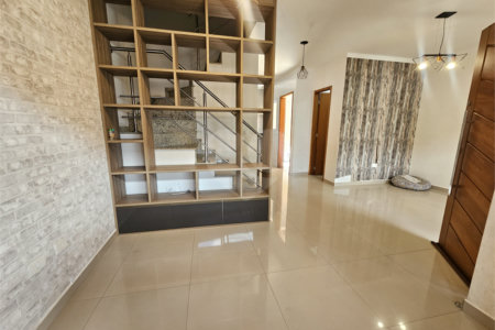 Sobrado à venda com 3 quartos, sendo 1 suíte,  em Vila Nivi, São Paulo, SP
