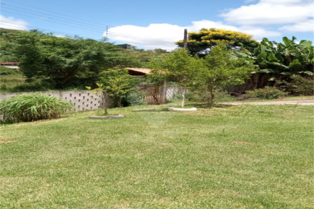 Chácara à venda com 2 quartos, sendo 1 suíte, em Parque Caetê, Bragança Paulista, SP