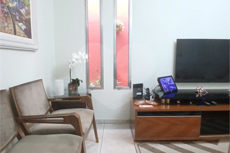 Casa à venda com 3 quartos, sendo 1 suíte, em Vila Rica, São Paulo, SP
