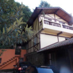 Sobrado à venda com 6 quartos, sendo 4 suítes, em Parque Petrópolis, Mairiporã, SP