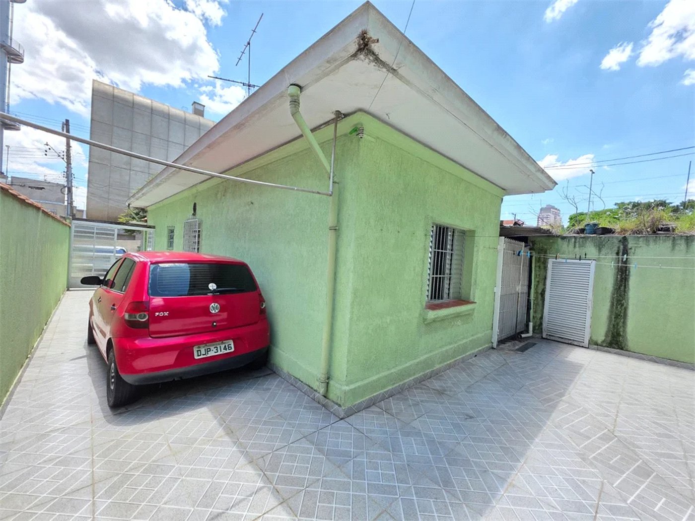 RARIDADE NA VILA SÔNIA! 2 CASAS NO MESMO TEERRENO , PODENDO SER TRANSFORMADAS EM KITCHNETS NA PORTA DO METRÔ - Você não vai encontrar outra oportunidade como esta! 280 m2 | Ideal para Studios