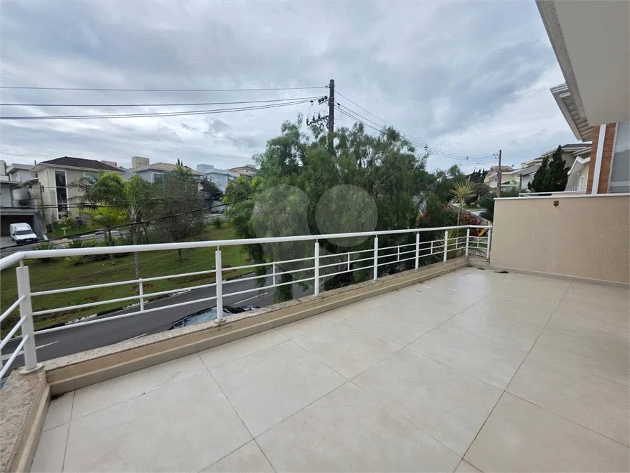 Casa à venda ou para alugar com 3 quartos, sendo 1 suíte,  no condomínio Terras de São Francisco, Vinhedo - SP