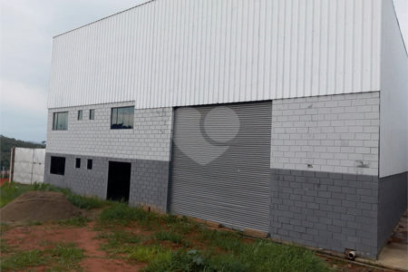 Galpão de 1200 m ² novos para locação em Nazaré Paulista/ Atibaia