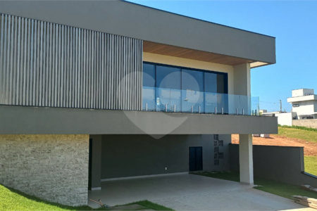 Casa Tipo Sobrado no Condomínio Santa Isabel - Louveira/SP