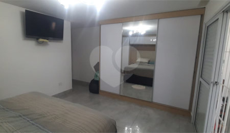 Sobrado à venda com 3 quartos, sendo 1 suíte, em Jardim Sarah, São Paulo, SP