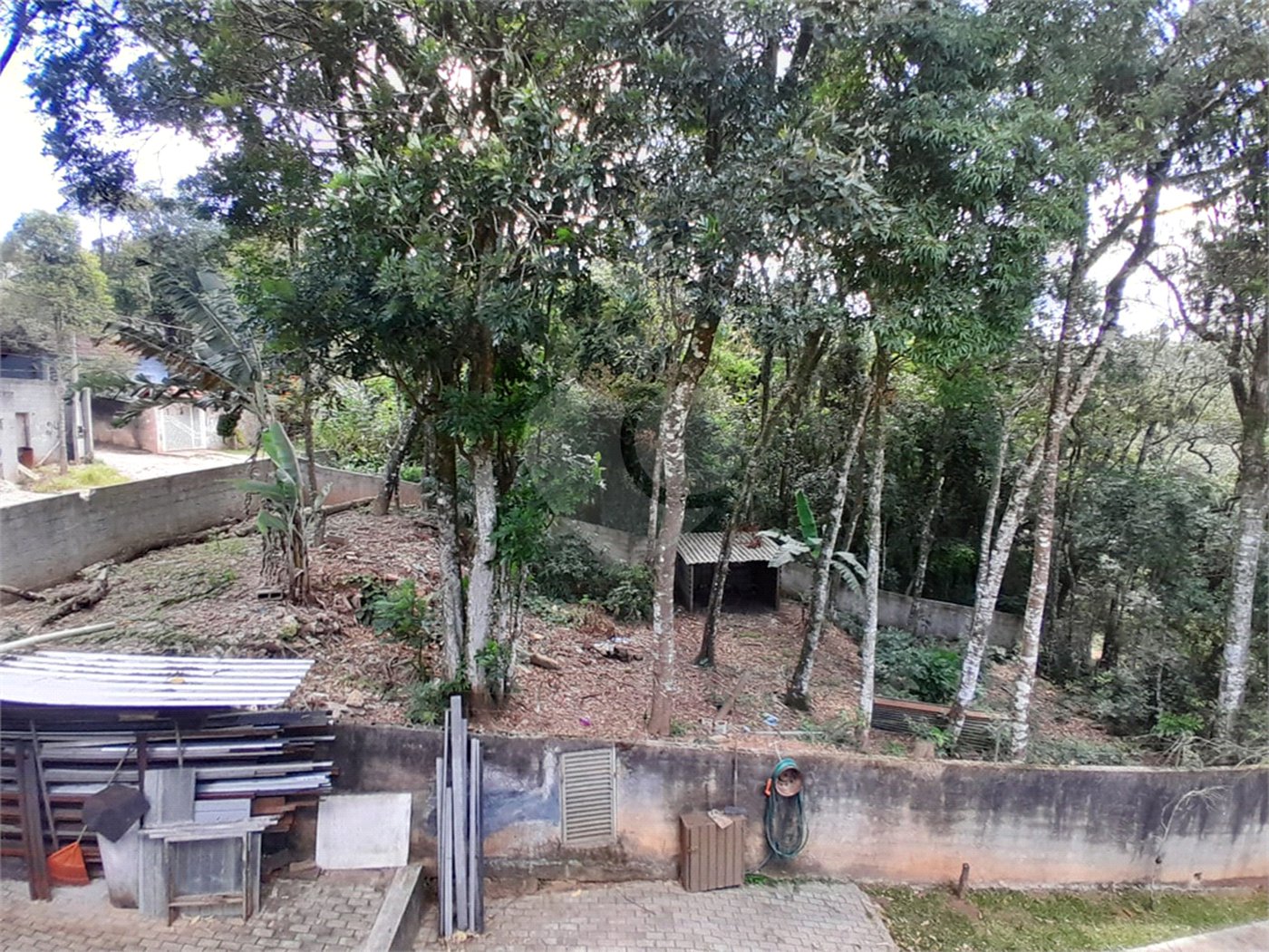 Terreno à venda no condomínio Alpes da Cantareira, Mairiporã - SP