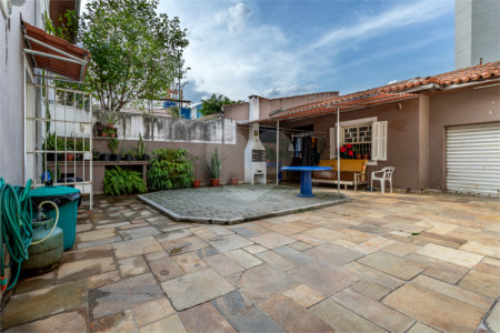 Casa à venda com 3 quartos, sendo 1 suíte, em Chácara Santo Antônio (zona Sul), São Paulo, SP