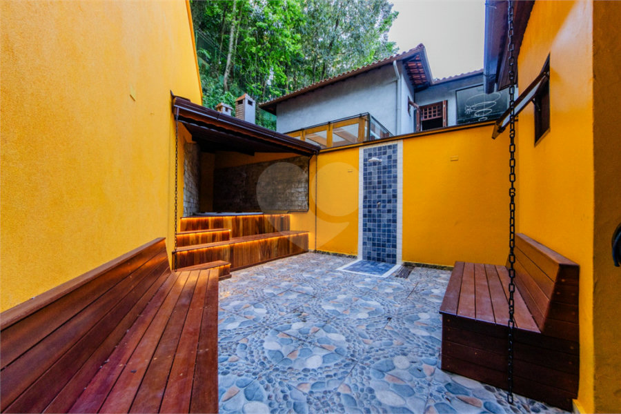 Casa à venda ou para alugar com 4 quartos, sendo 3 suítes,  no condomínio Da Serra, São Paulo - SP