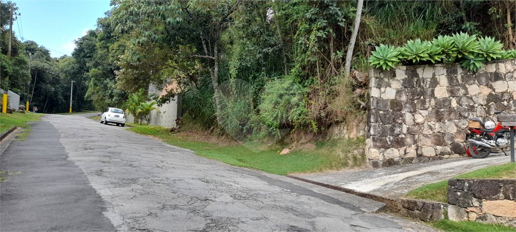 Terreno à venda no condomínio Alpes da Cantareira, Mairiporã - SP