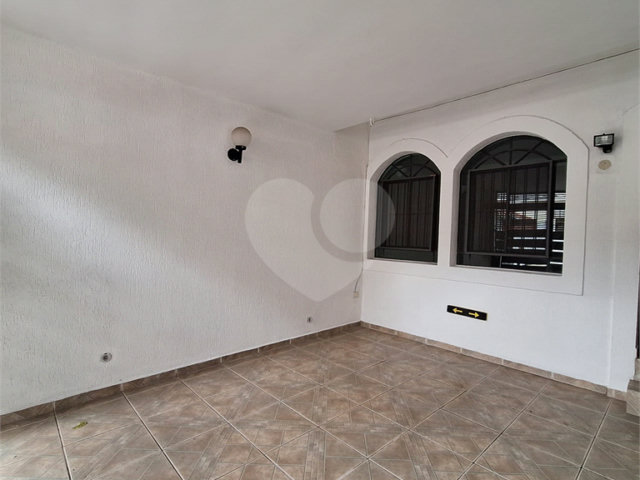 Sobrado à venda com 2 quartos em Santana, São Paulo, SP