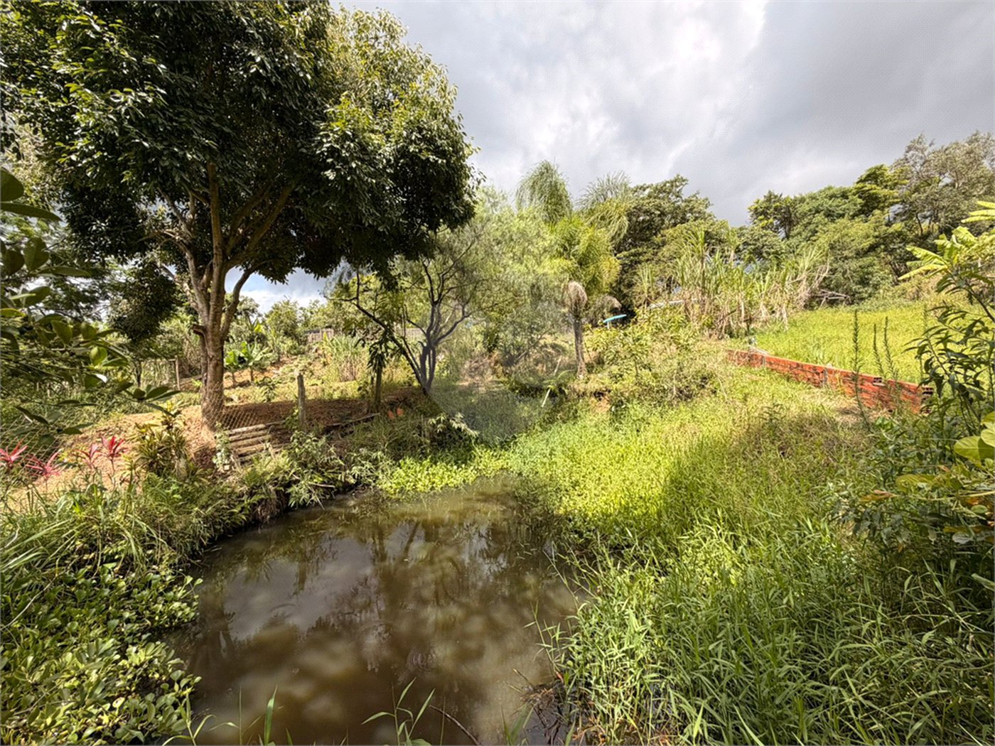Chácara à venda com 3 quartos, sendo 1 suíte, no Centro, Araçoiaba da Serra, SP