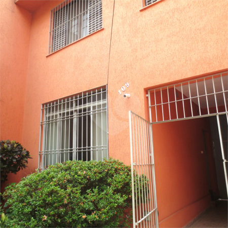 Sobrado à venda com 4 quartos, sendo 1 suíte, em Cambuci, São Paulo, SP