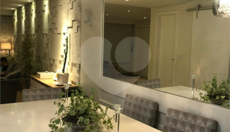 Sobrado à venda com 3 quartos, sendo 2 suítes, em Vila Nivi, São Paulo, SP