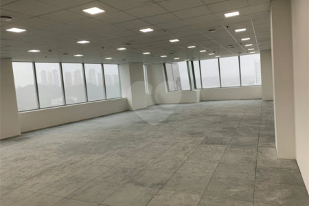 Sala à venda em Várzea de Baixo, São Paulo, SP