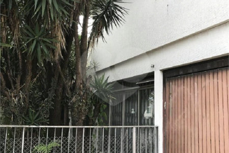 Casa à venda com 5 quartos, sendo 2 suítes, em Planalto Paulista, São Paulo, SP