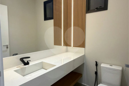 Casa à venda com 3 suítes no condomínio Villa do Sol, Valinhos - SP