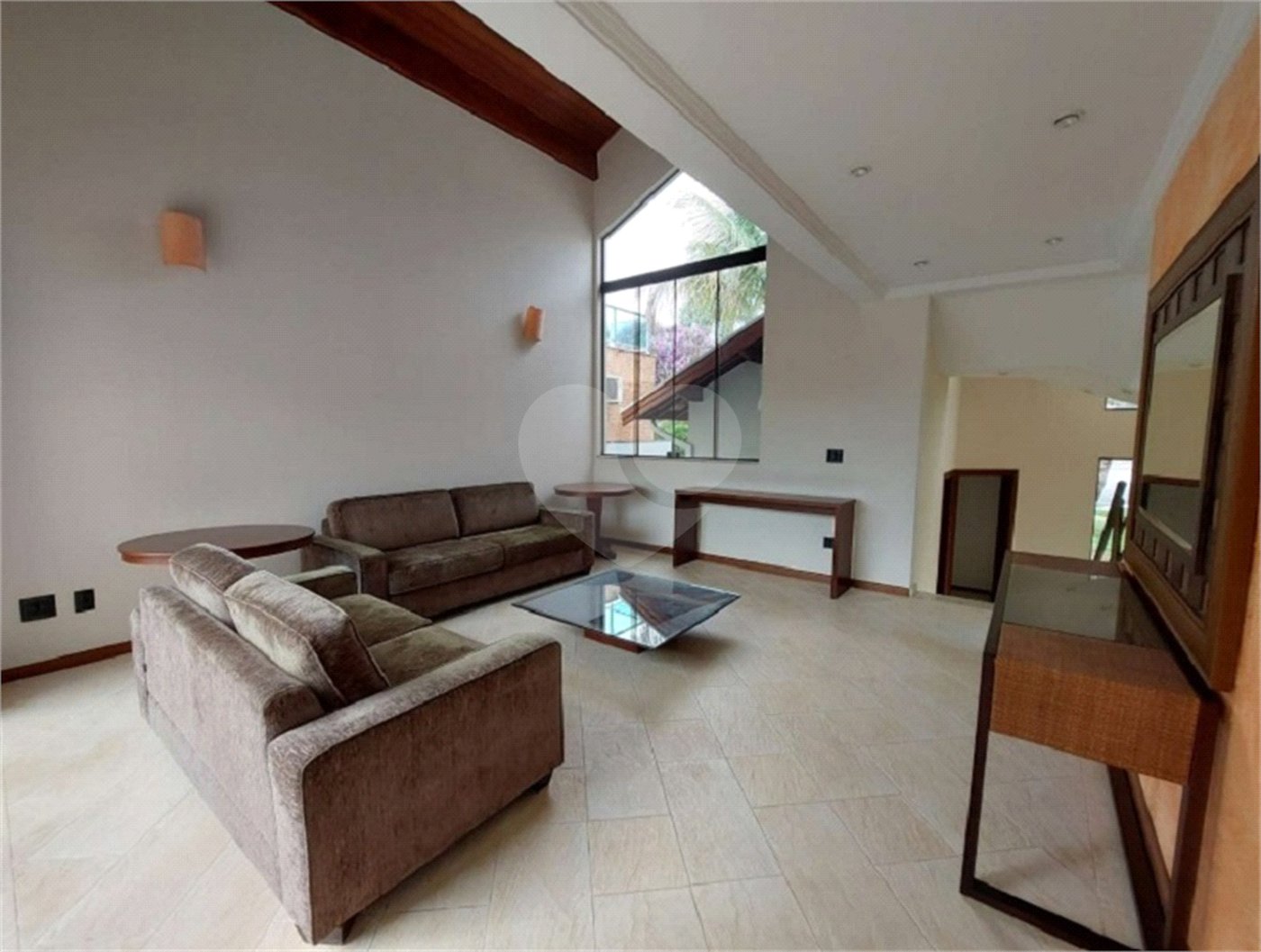 Casa à venda com 4 suítes no condomínio Reserva Colonial, Valinhos - SP