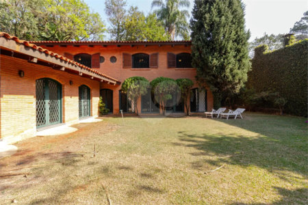 Casa à venda com 4 quartos, sendo 3 suítes,  em Jardim Guedala, São Paulo, SP