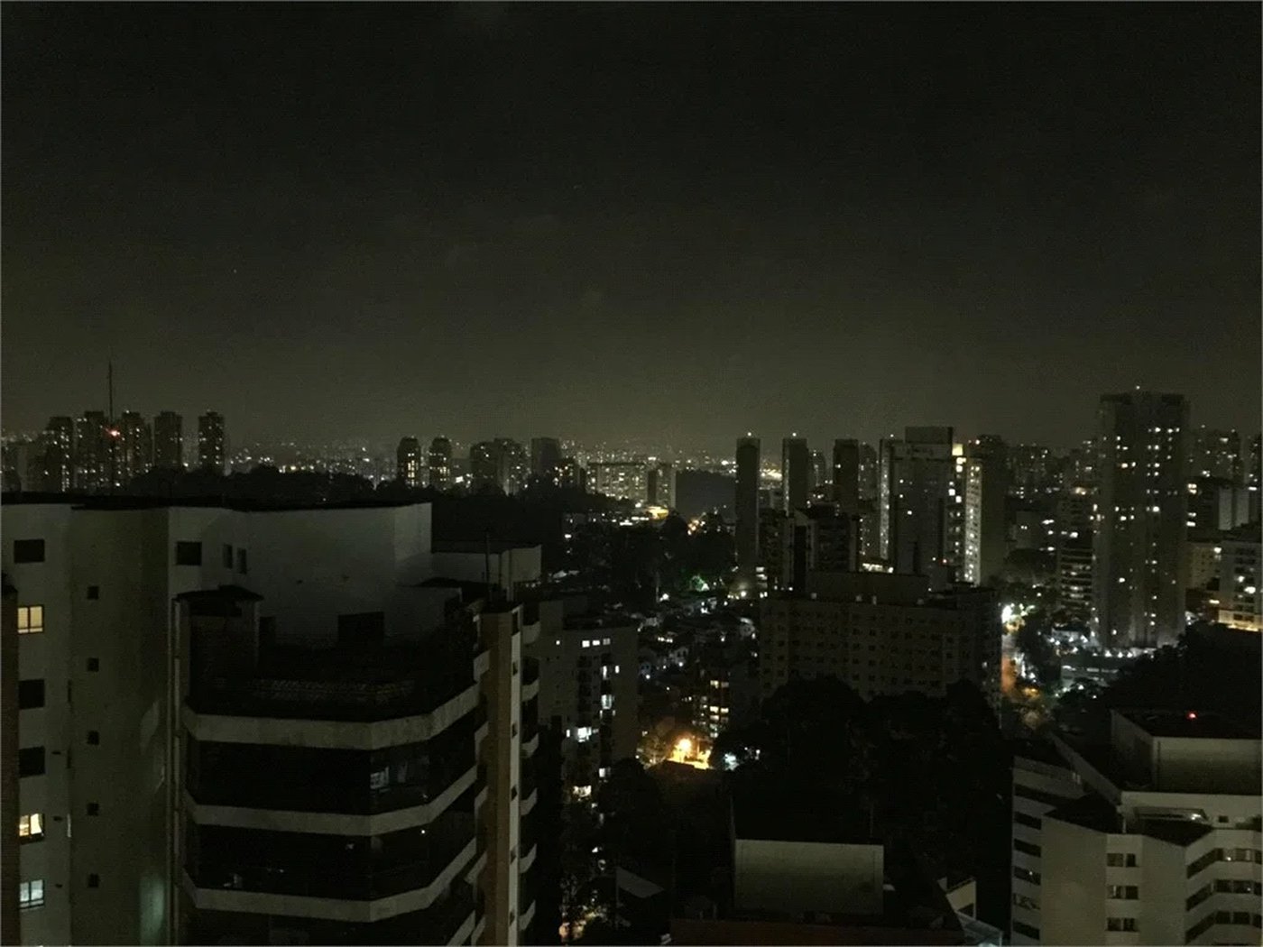 Apartamento à venda com 3 quartos, sendo 1 suíte,  em Jardim Parque Morumbi, São Paulo, SP