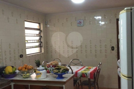 Casa à venda com 3 quartos, sendo 1 suíte, em Jardim São Paulo(zona Norte), São Paulo, SP