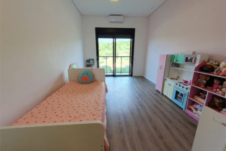 Casa à venda com 6 quartos, sendo 5 suítes, no condomínio Jardim Primavera, Louveira - SP