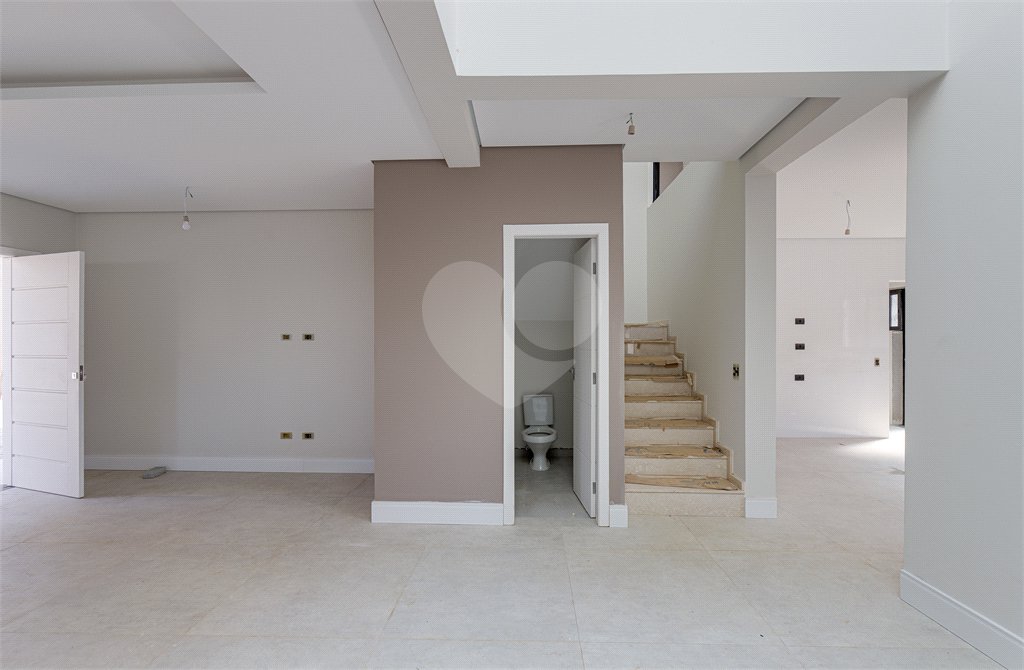 Casa à venda com 4 suítes no condomínio Reserva Robélia, São Paulo - SP