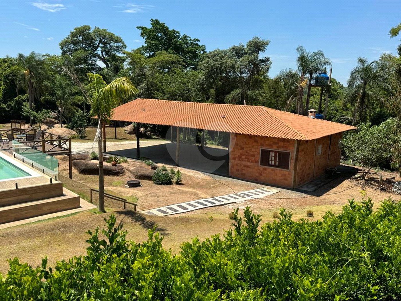 Sítio à venda com 3 quartos, sendo 1 suíte, em Jardim dos Laranjais, Indaiatuba, SP