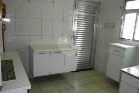 Sobrado à venda com 4 quartos em Vila Maria Alta, São Paulo, SP