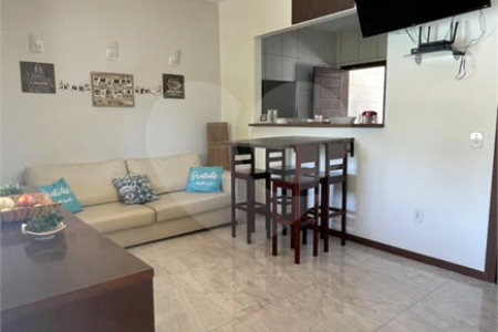 Casa à venda com 4 quartos, sendo 2 suítes, em Caravelas, Armação dos Búzios, RJ