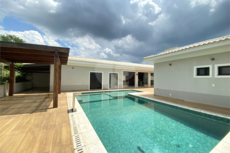 Casa à venda com 6 quartos, sendo 4 suítes,  no condomínio Palmeiras Imperiais, Salto - SP