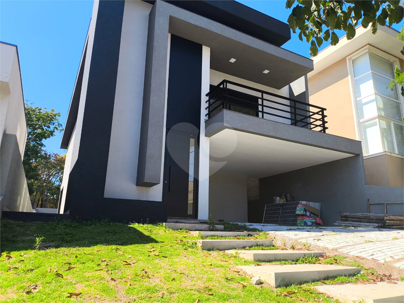 Sobrado à venda com 5 quartos, sendo 3 suítes, em Condomínio Residencial Reserva Ecológica Atibaia, Atibaia, SP