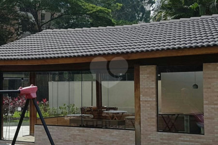 Apartamento à venda com 3 quartos, sendo 1 suíte, em Vila Andrade, São Paulo, SP