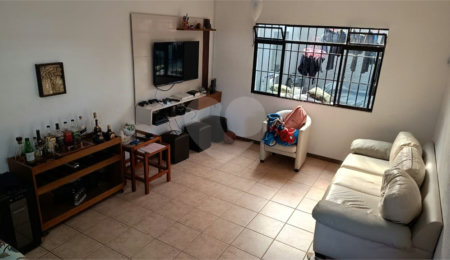 Casa à venda com 4 quartos, sendo 1 suíte,  em Vila Londrina, São Paulo, SP