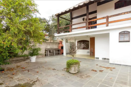 Casa à venda com 4 quartos, sendo 1 suíte,  em Vila Tiradentes, São Paulo, SP