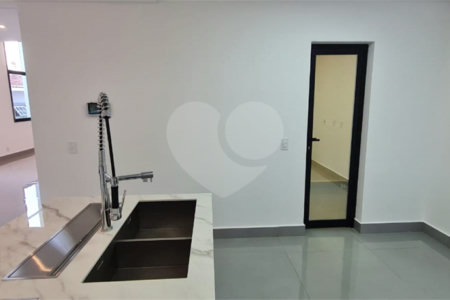 Casa à venda com 3 suítes no condomínio Reserva dos Vinhedos, Louveira - SP