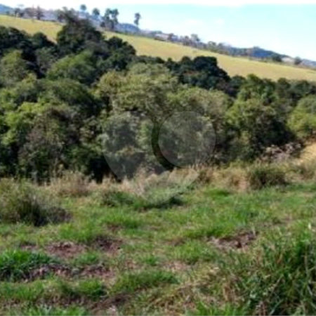 Chácara à venda no Centro, Monte Sião, MG