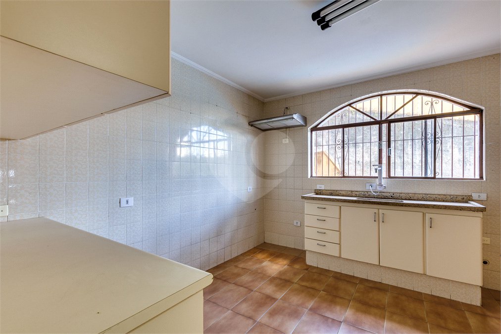 Sobrado à venda com 3 quartos, sendo 1 suíte, em Alto da Boa Vista, São Paulo, SP