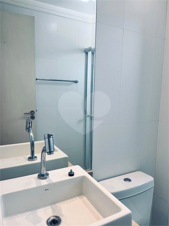 Apartamento à venda com 2 quartos em Parque Maria Domitila, São Paulo, SP