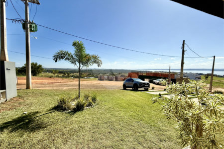 Casa à venda com 3 quartos, sendo 1 suíte,  em Terras de Santa Cristina XIII Setor Marina, Paranapanema, SP