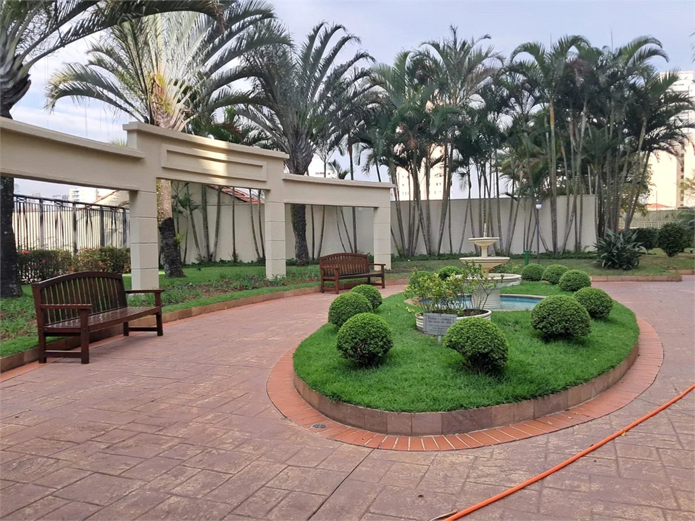 Apartamento à venda com 3 quartos, sendo 2 suítes,  em Vila Romana, São Paulo, SP