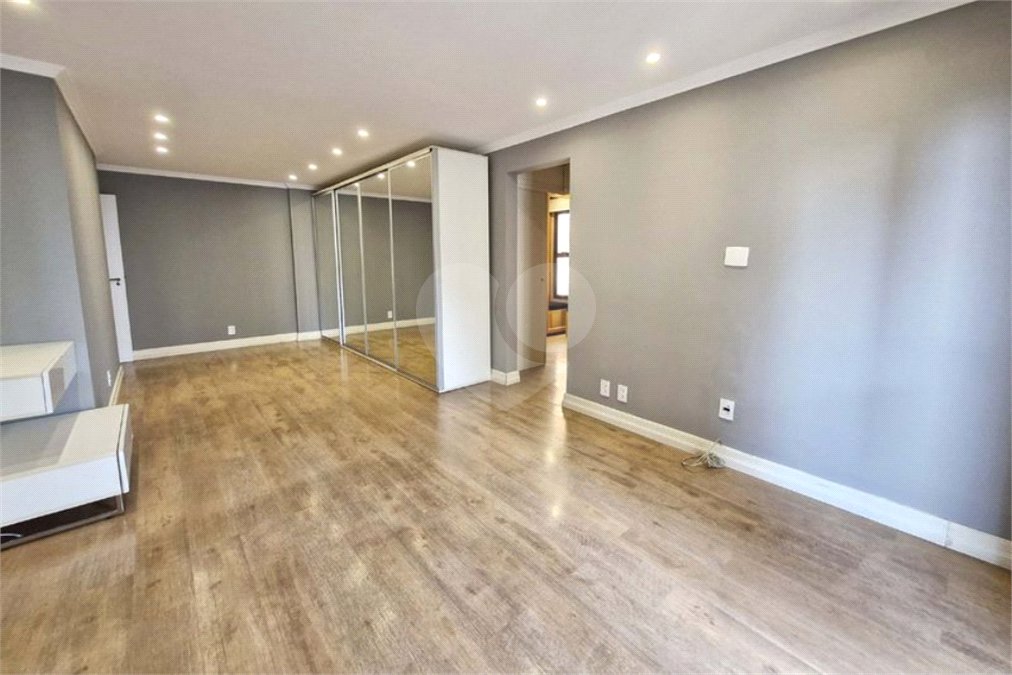 Apartamento à venda com 4 quartos, sendo 3 suítes, em Brooklin, São Paulo, SP