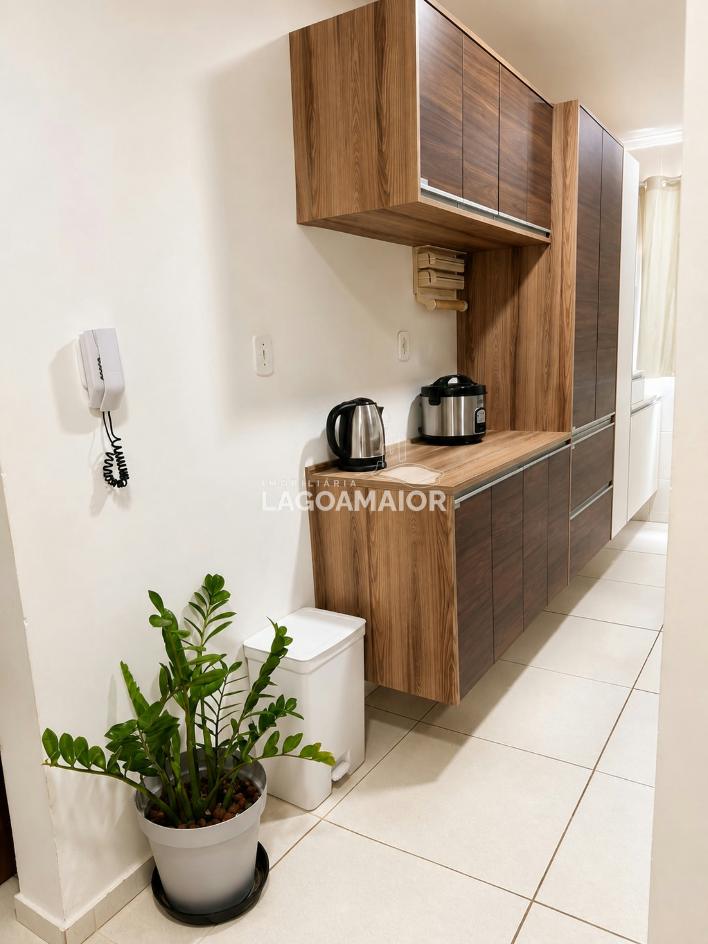 Apartamento à venda com 2 quartos no condomínio Vilas De Córdoba, Três Lagoas - MS