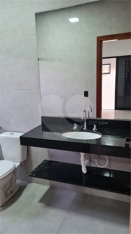 Casa à venda com 3 quartos, sendo 2 suítes, no condomínio Campos do Conde Ii, Paulínia - SP