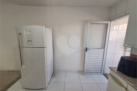 Sobrado à venda com 3 quartos, sendo 1 suíte, em Vila Campanela, São Paulo, SP