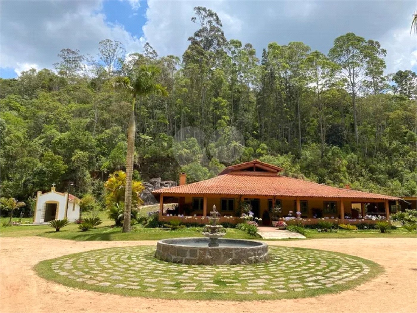 Fazenda à venda com 8 quartos em Do Carmo (canguera), São Roque, SP