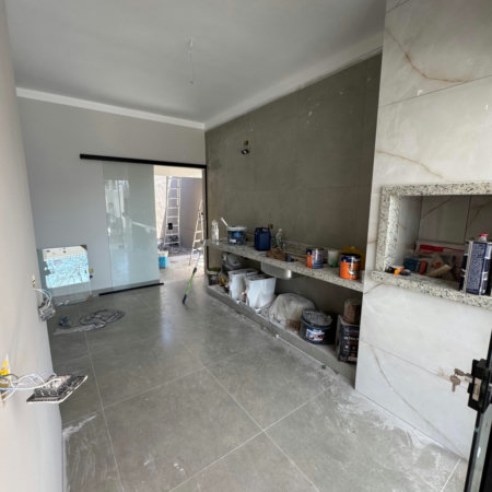 Casa à venda com 3 quartos, sendo 1 suíte, em Jardim dos Ipes, Três Lagoas, MS