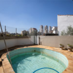 Casa à venda com 4 suítes em Jardim Londrina, São Paulo, SP